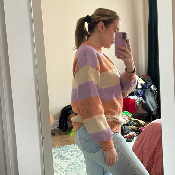Roxy sweater Medium - Picture 2 of 5